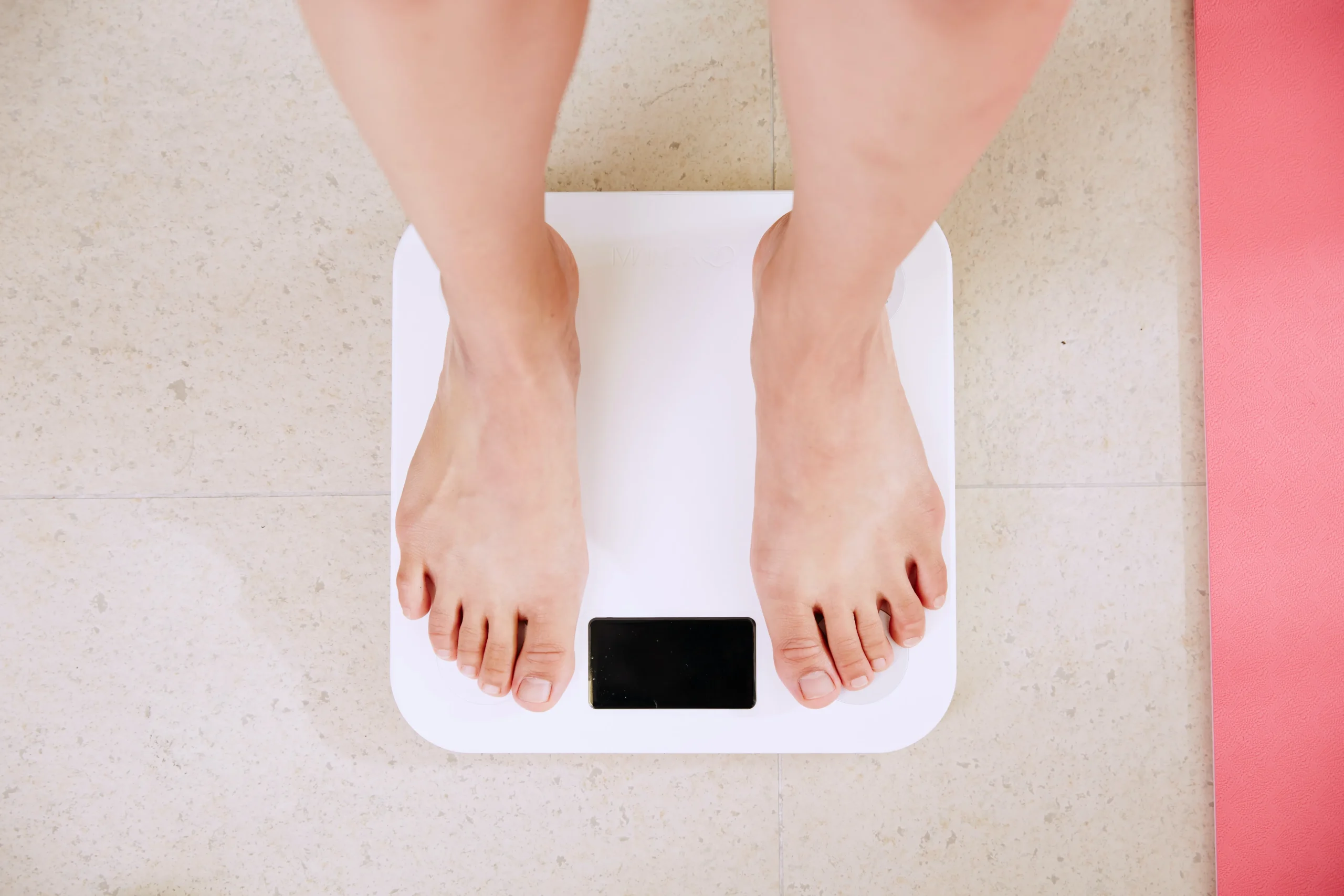 体重を測る画像